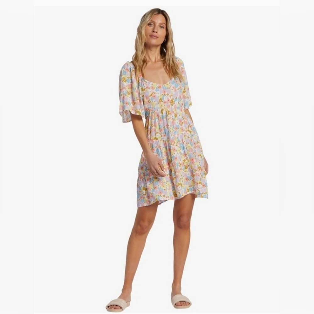 💐NWT Billabong Take A Chance Floral Cover Up Dress